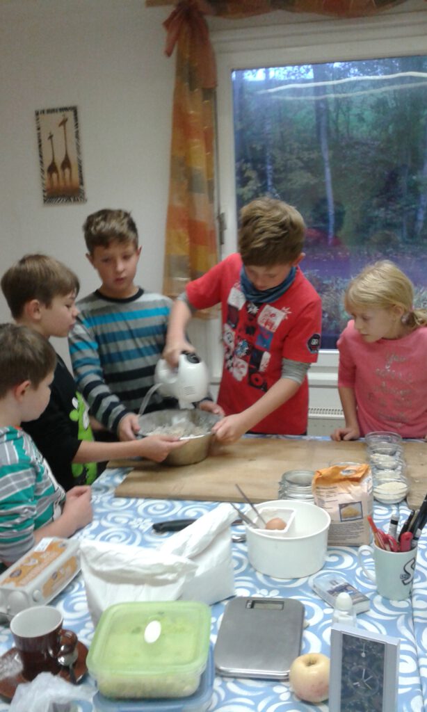 Vom Korn zum Brot - Teig anrühren, Backen